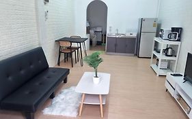 Haus Sathorn Pier 2 Cozy Bedroom City Center